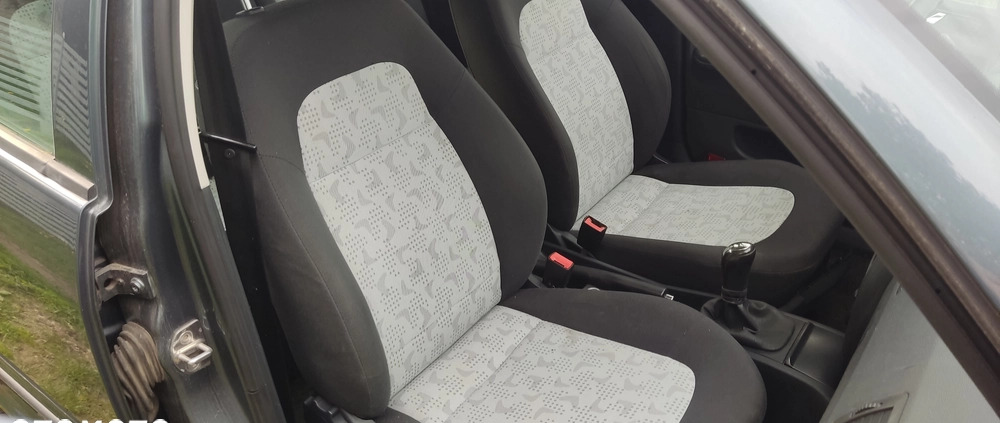 Skoda Fabia cena 6999 przebieg: 180000, rok produkcji 2005 z Kruszwica małe 529